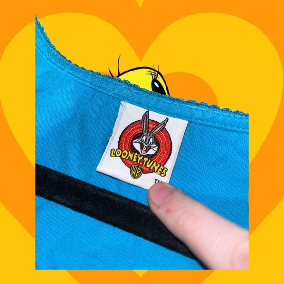 Vintage 1999 Tweety Bird tank top - Picture 4 of 5